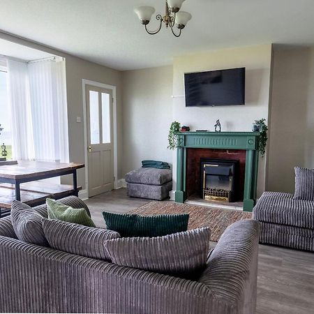 Beachfront Apartment - Ground Floor Apartment With Sea Views, Next To The Beach, Bridlington, North Yorkshire Bessingby ภายนอก รูปภาพ