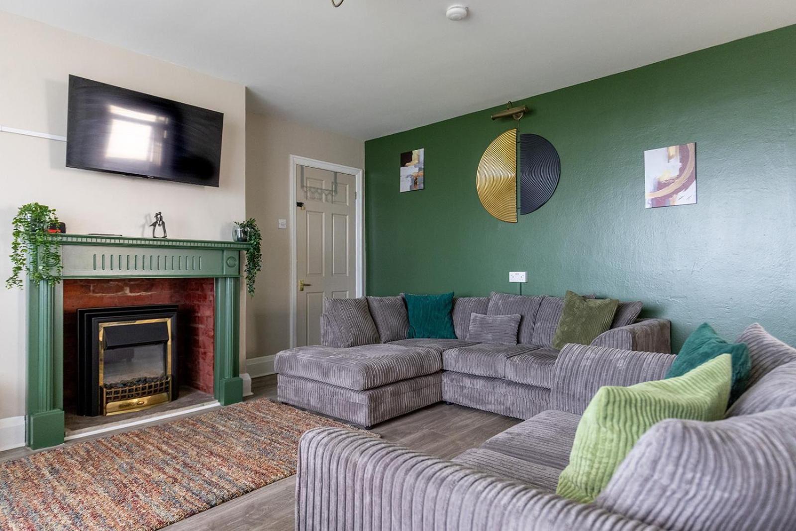 Beachfront Apartment - Ground Floor Apartment With Sea Views, Next To The Beach, Bridlington, North Yorkshire Bessingby ภายนอก รูปภาพ