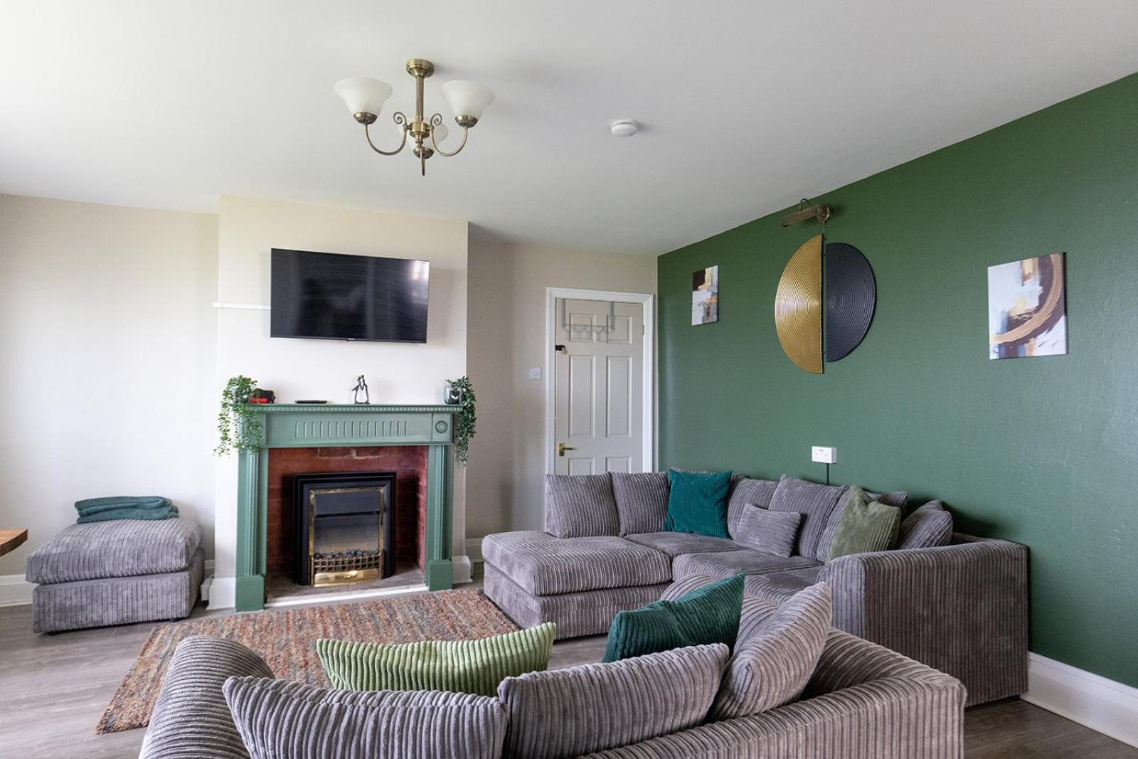 Beachfront Apartment - Ground Floor Apartment With Sea Views, Next To The Beach, Bridlington, North Yorkshire Bessingby ภายนอก รูปภาพ